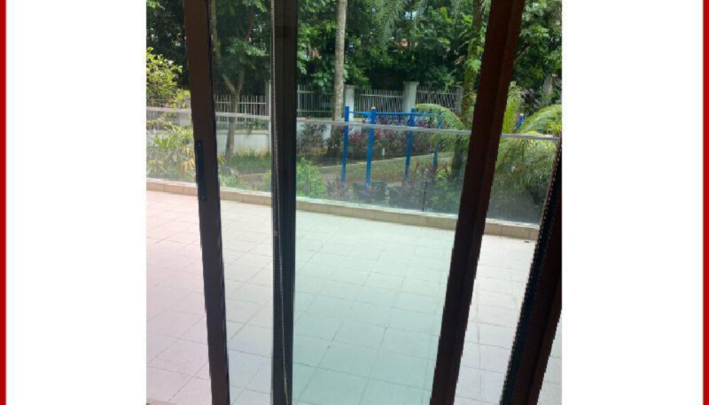 Sliding Door Roller Replacement In Park Natura