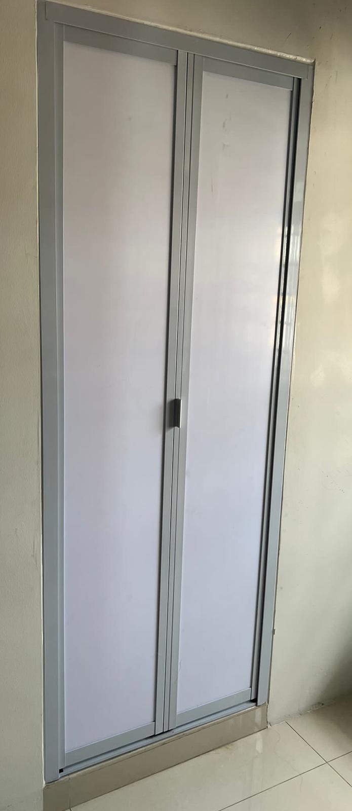 Aluminum Bifold Door Replacement In Pasir Ris