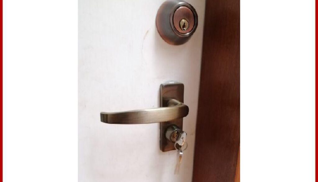 Door Lockset Replacement In Carisbrooke