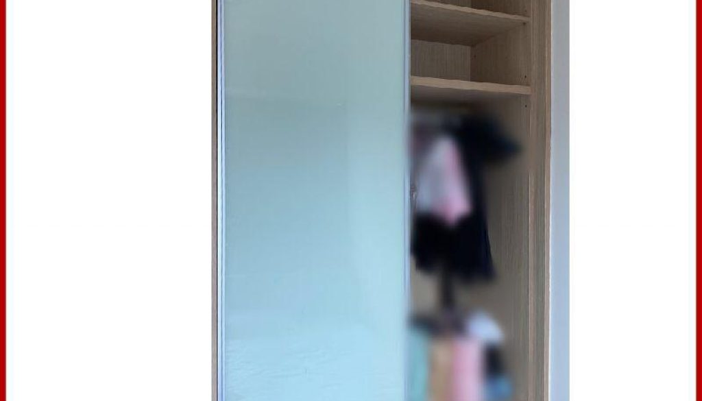 Realignment Wardrobe Door