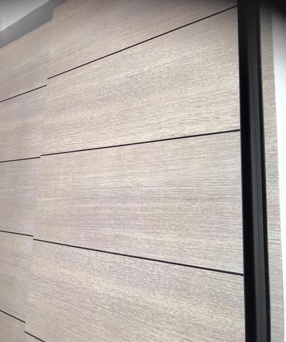 Realignment Wardrobe Door